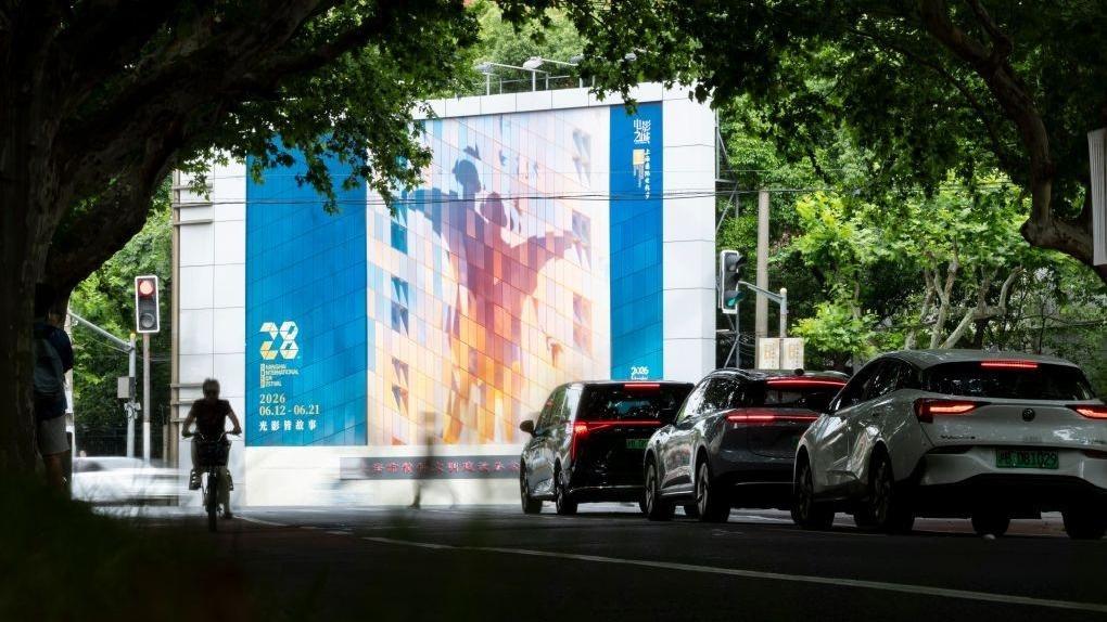 习近平:人民是历史的创造者 是真正的英雄