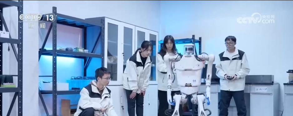 俄罗斯研学团走进东宁校园沉浸式体验中国端午民俗
