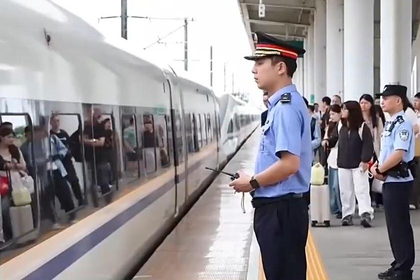 演习全面检验战区一体化联合作战能力