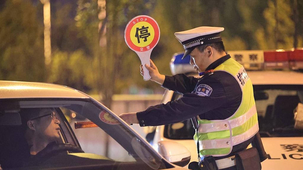 过期大米换装再卖追责一个都不能少